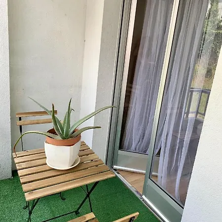 N&E - Home Celanova Avd San Rosendo Extérieur photo
